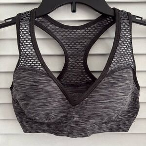 Victoria Secret PINK Size Medium Ultimate Push Up Padded Sports Bra